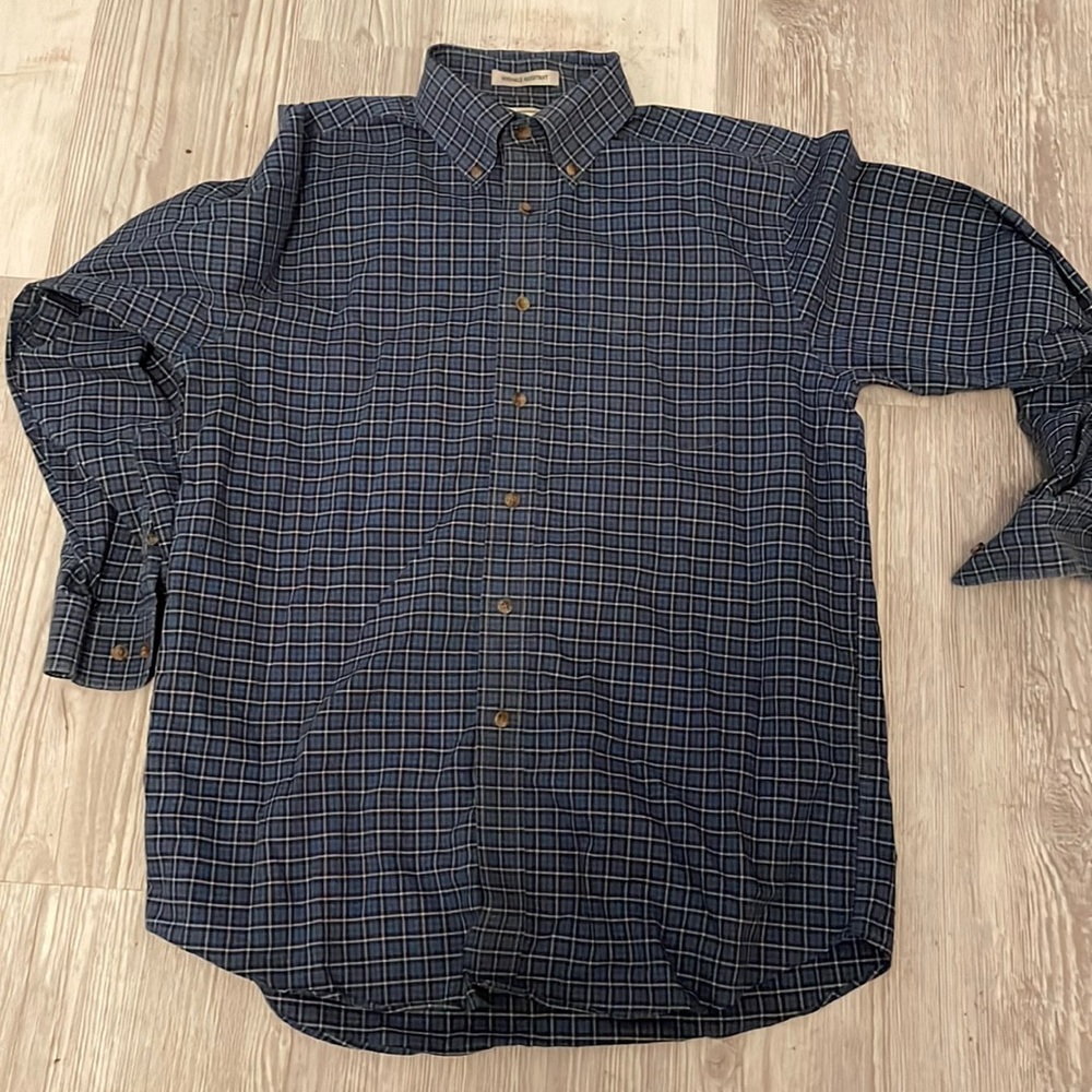 Medium LL Bean wrinkle free shirt